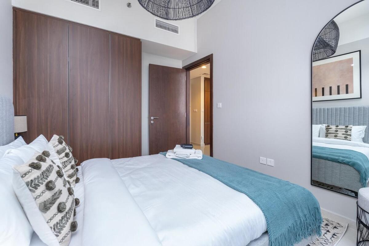 Modern Cozy Haven Perfect For 4 In Business Bay Leilighet Dubai Eksteriør bilde