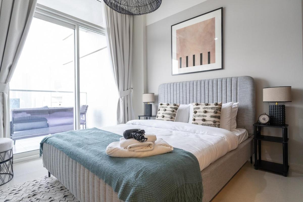 Modern Cozy Haven Perfect For 4 In Business Bay Leilighet Dubai Eksteriør bilde